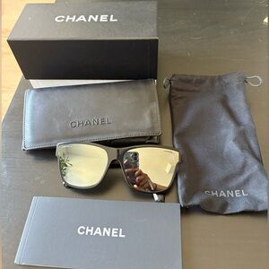CHANEL Sunglasses